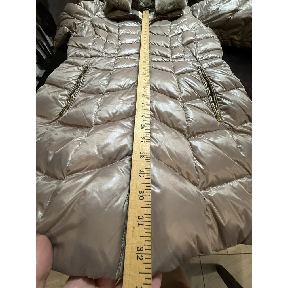 Michael Kors Taupe Chevron Down Puffer Jacket Faux Fur Collar Gold Zip Women M